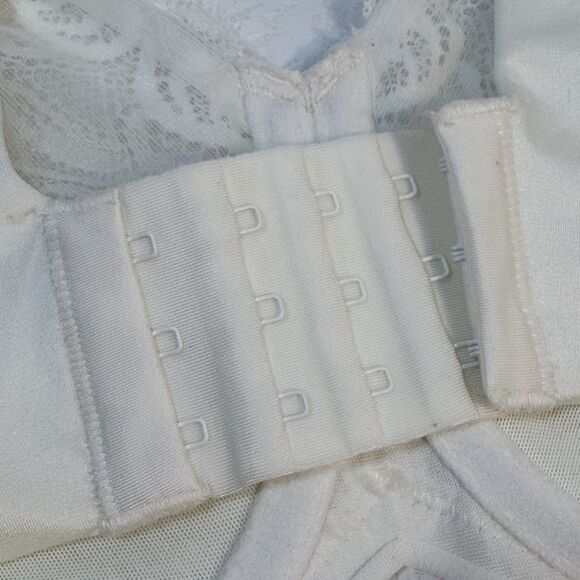Lilyette 36DD Ivory Minimizer Underwire Bra 0432 - Picture 6 of 11